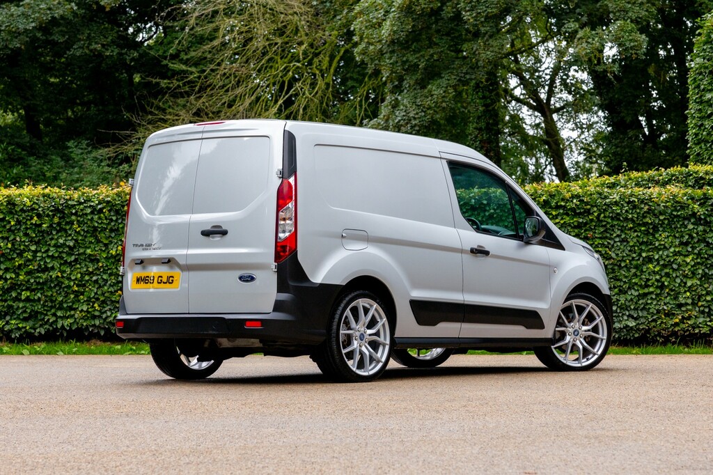Ford Transit Connect Panel Van 1.5 200 Ecoblue 2020 WM69GJG Silver #2