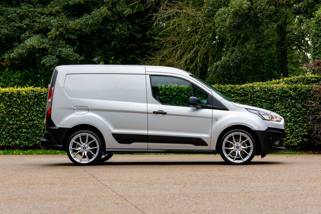 Ford Transit Connect Panel Van 1.5 200 Ecoblue 2020 WM69GJG Silver #3