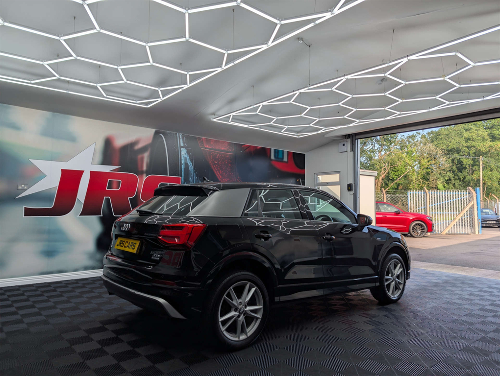 Audi Q2 S Line Tdi Quattro 4Wd Black #5
