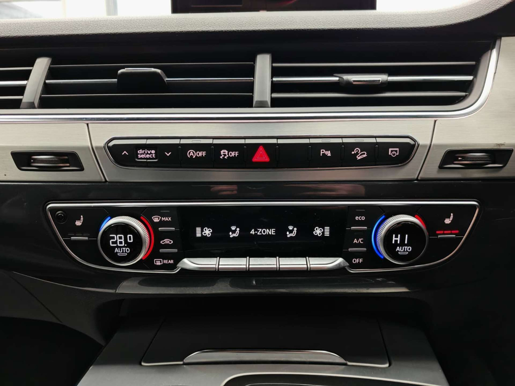 Audi Q7 Sq7 Tdi Quattro Black #39
