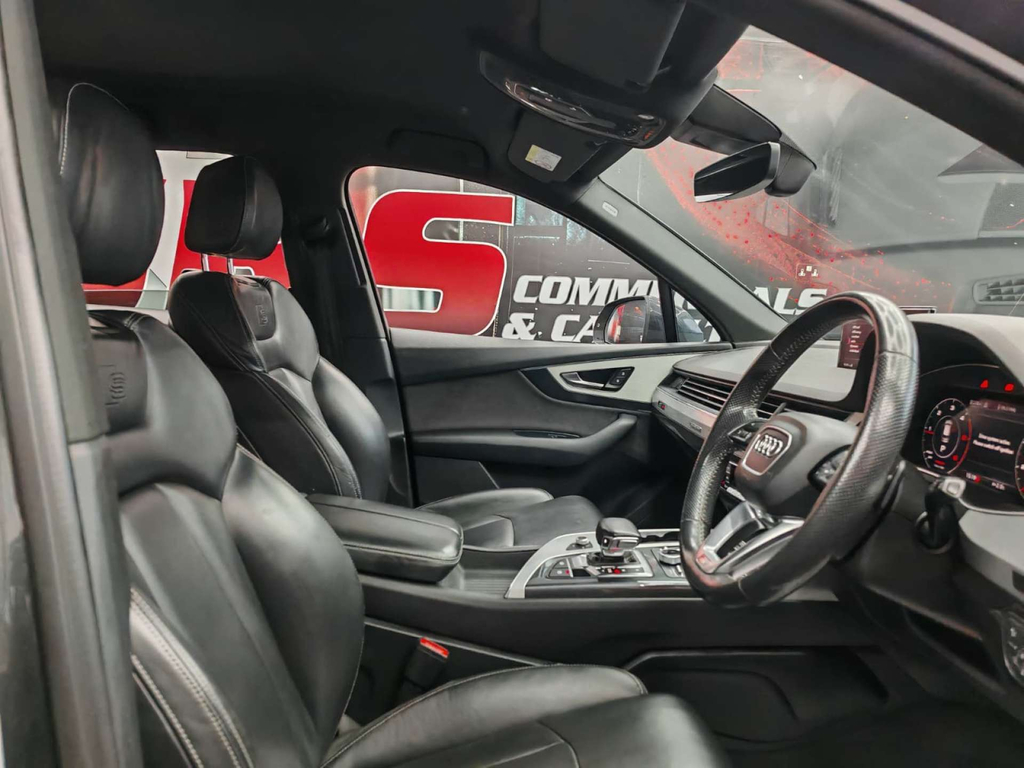 Audi Q7 Sq7 Tdi Quattro Black #9