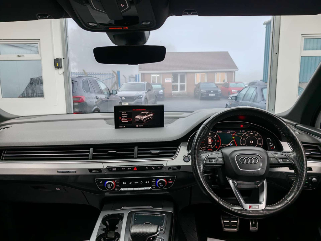 Audi Q7 Sq7 Tdi Quattro Black #24