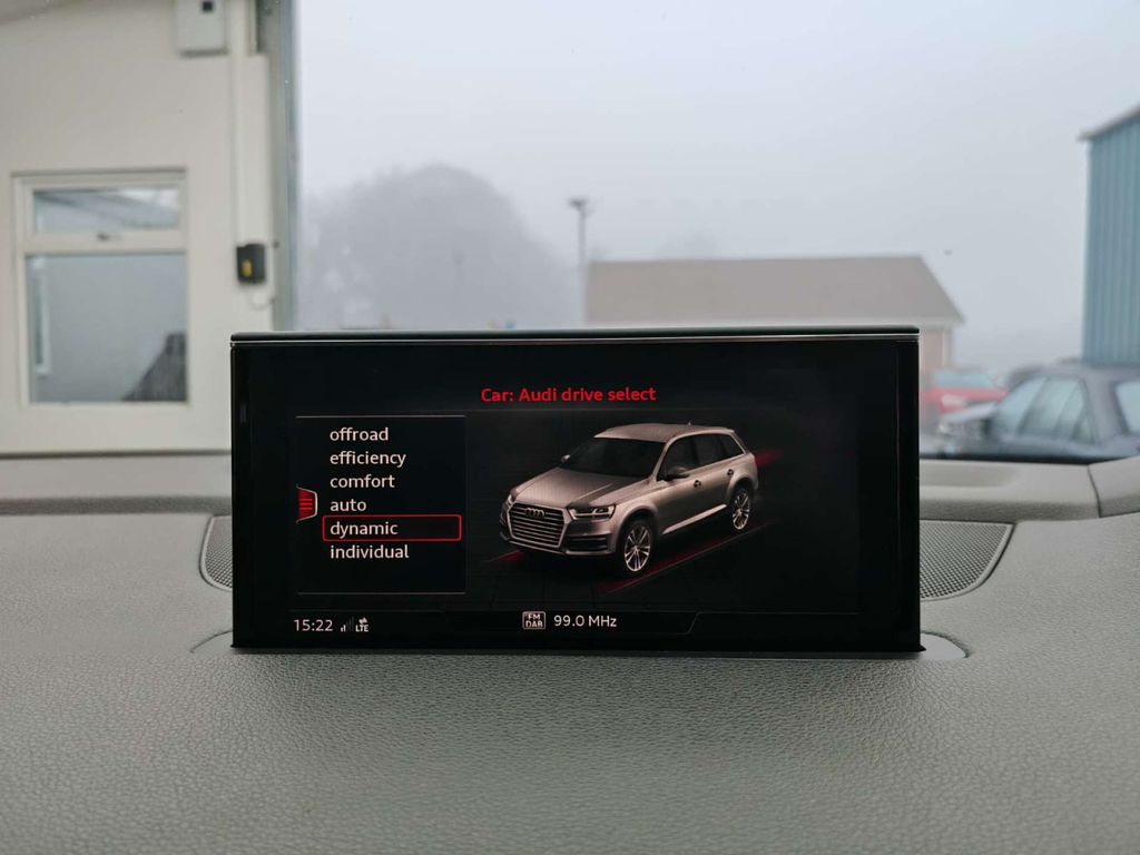 Audi Q7 Sq7 Tdi Quattro Black #38