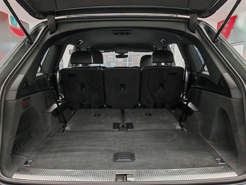 Audi Q7 Sq7 Tdi Quattro Black #46