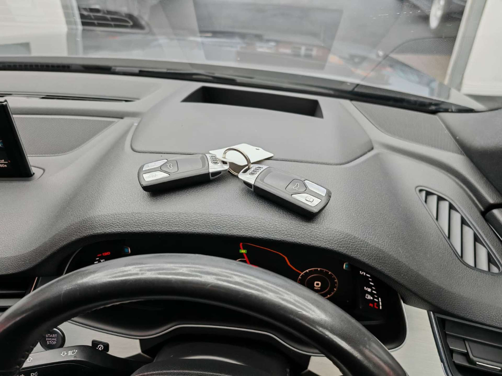 Audi Q7 Sq7 Tdi Quattro Black #47