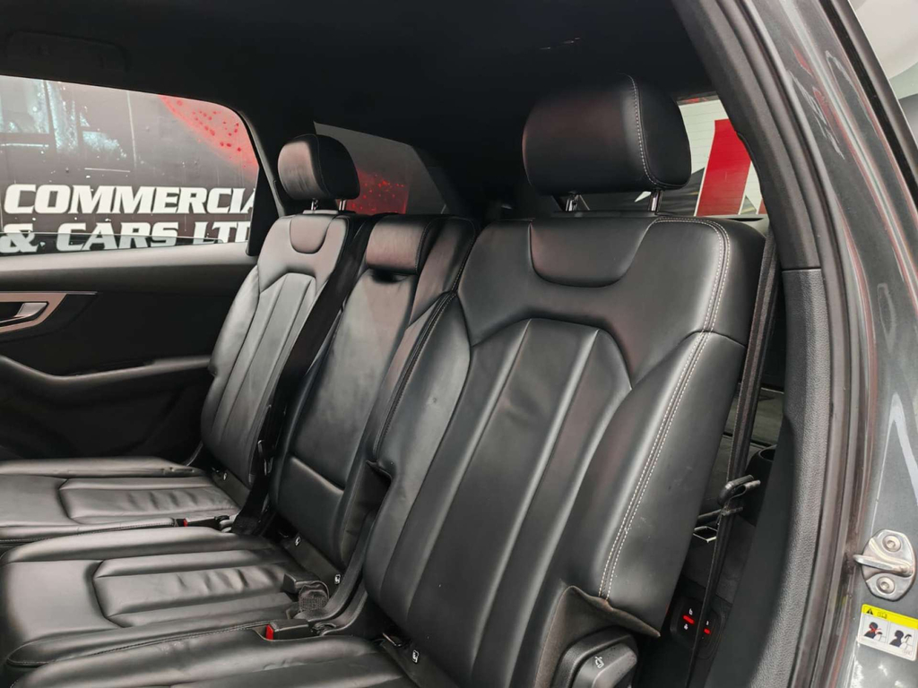 Audi Q7 Sq7 Tdi Quattro Black #17