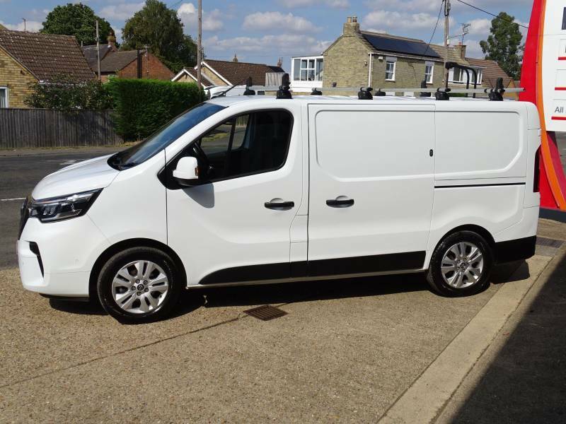 Nissan Primastar Panel Van Grey #4