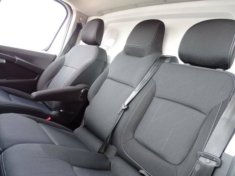 Nissan Primastar Panel Van Grey #20