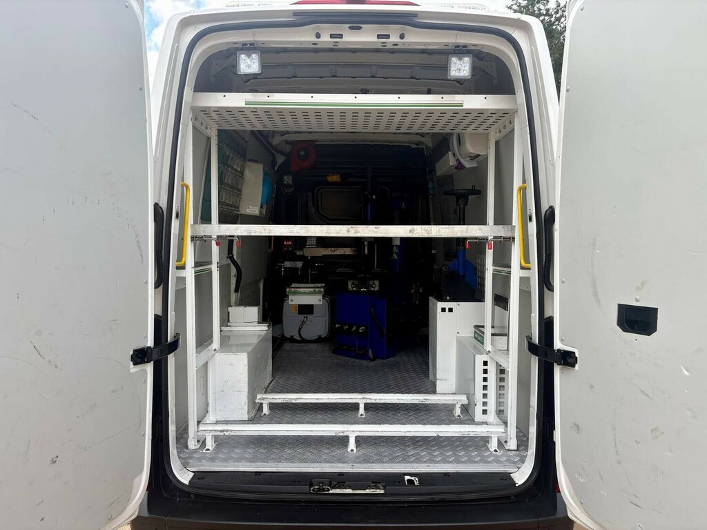 Volkswagen Crafter Panel Van White #7