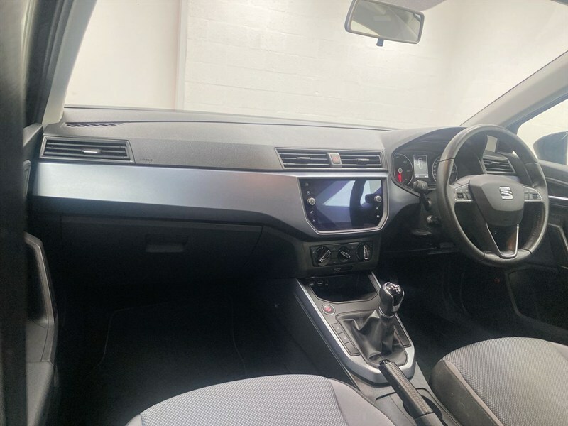 Seat Arona 1.6 Tdi Se Technology Lux Ez YB69EKO Black #2