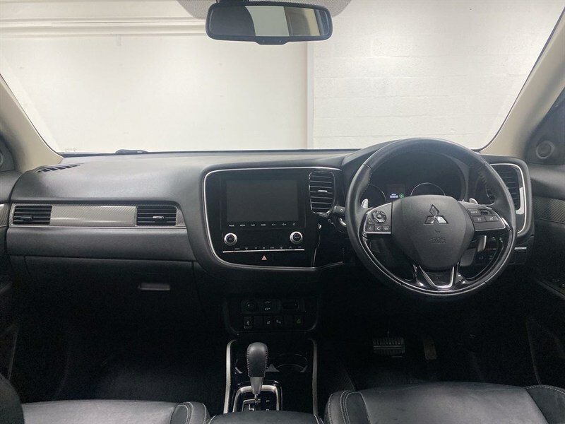 Mitsubishi Outlander 2.0 Exceed Cvt Black #4