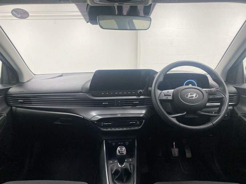 Hyundai I20 1.0T Gdi Premium Black #4