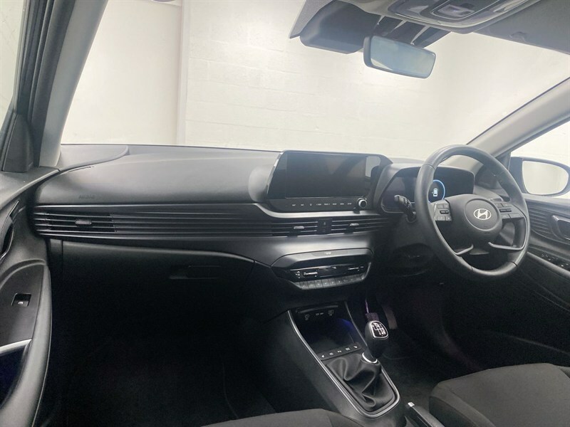 Hyundai I20 1.0T Gdi Premium Black #2