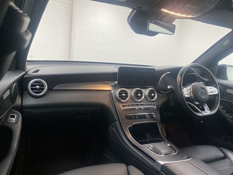 Mercedes-Benz GLC Class Glc 300D 4Matic Amg Line Premium 9G-tronic Black #2