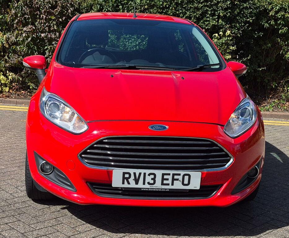 Ford Fiesta 1.25 Zetec Euro 5 RV13EFO Red #3