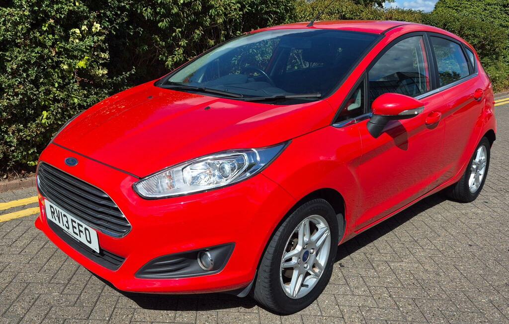 Ford Fiesta 1.25 Zetec Euro 5 RV13EFO Red #6