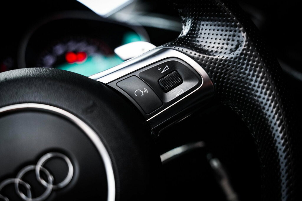 Audi R8 #38