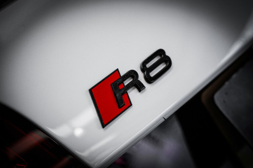 Audi R8 #32