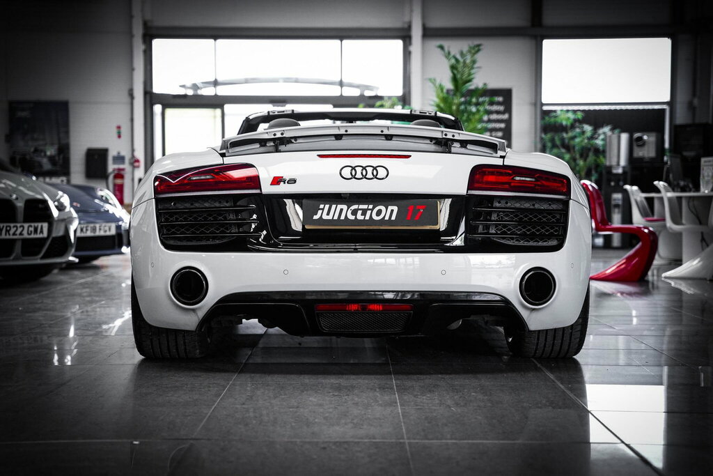 Audi R8 #11