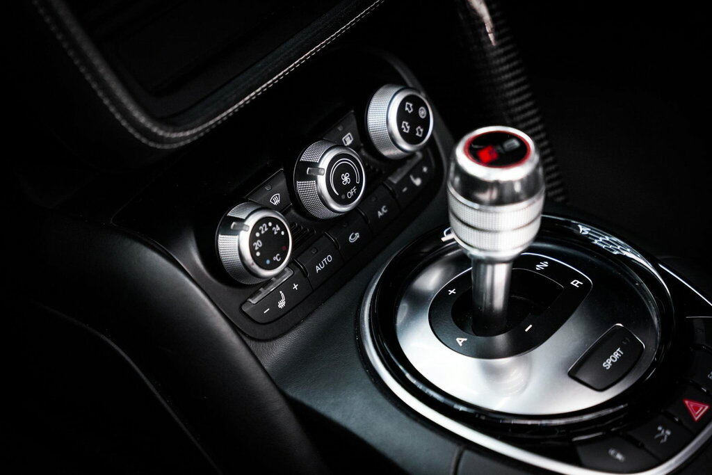 Audi R8 #52