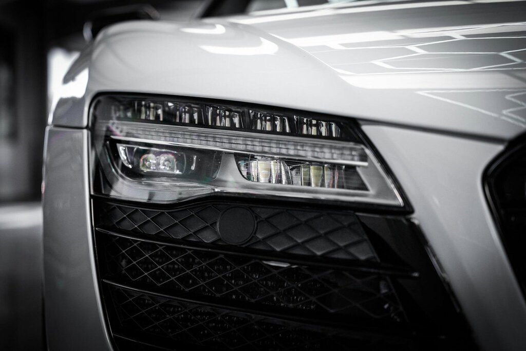 Audi R8 #24
