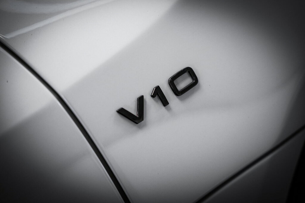 Audi R8 #28