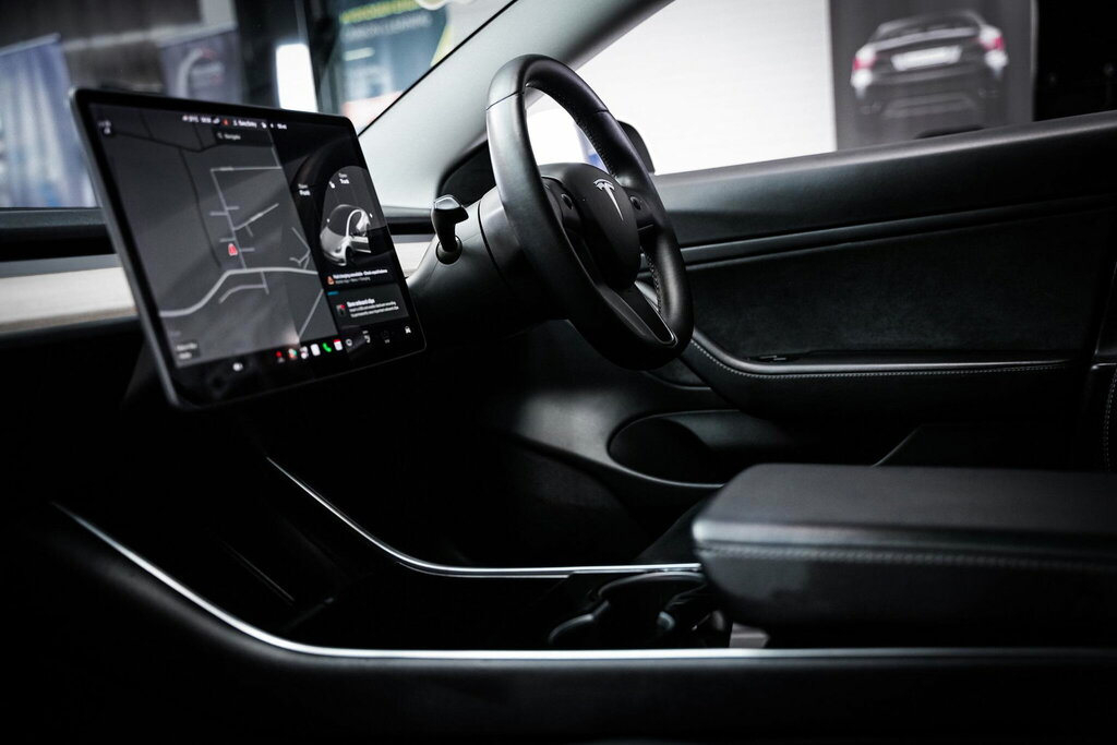 Tesla Model 3 Standard Range Plus Rwd LD20CPE White #2
