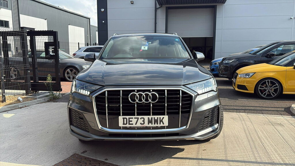 Audi Q7 3.0 Tdi V6 50 Black Edition Tiptronic Quattro Euro Grey #2