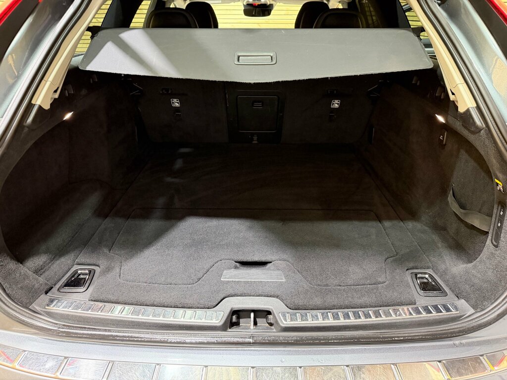 Volvo V90 2.0 D4 Momentum Estate Euro 6 Ss Grey #6