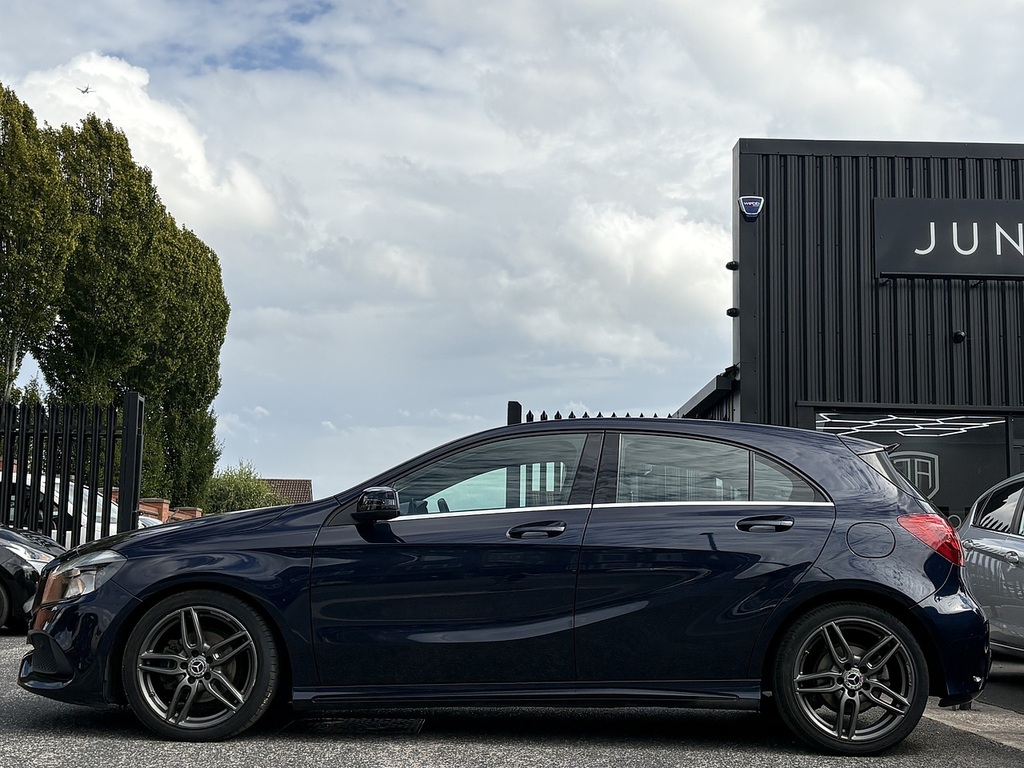 Mercedes-Benz A Class A180d Amg Line LL17UHX Blue #4