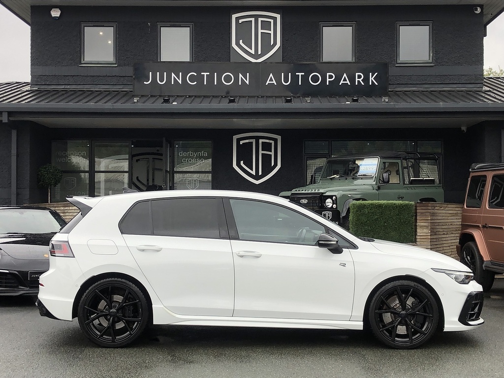 Volkswagen Golf Tsi R Black Edition WU75EJO White #5