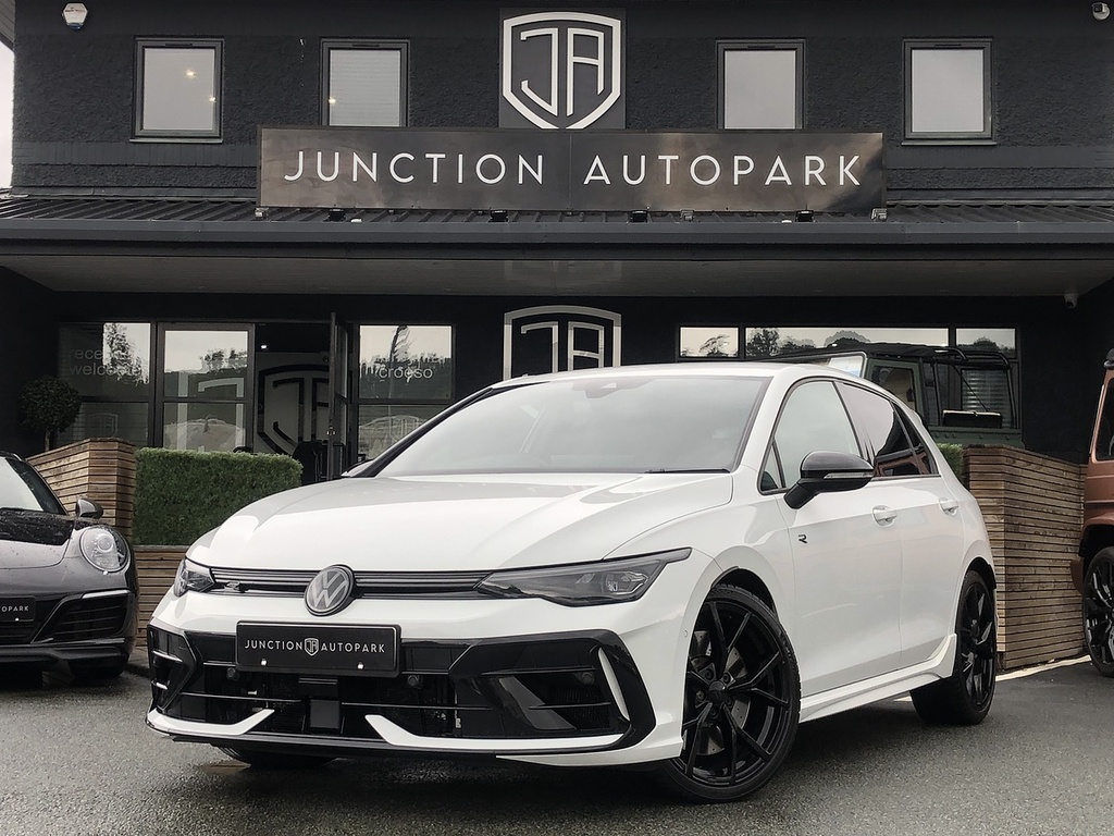 Volkswagen Golf Tsi R Black Edition WU75EJO White #2