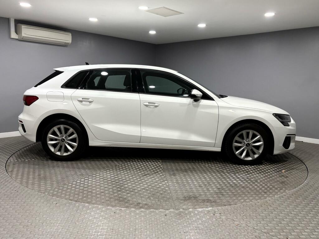 Audi A3 1.5 Tfsi 35 Technik Sportback Euro 6 Ss YF22LFN White #2