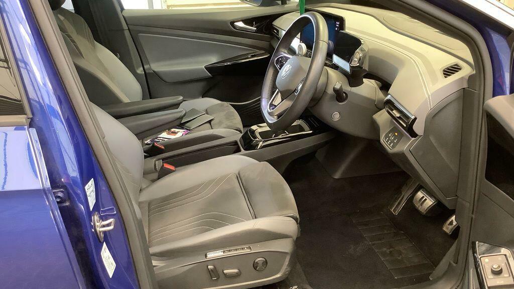 Volkswagen ID.5 Pro 77Kwh Tech Blue #2