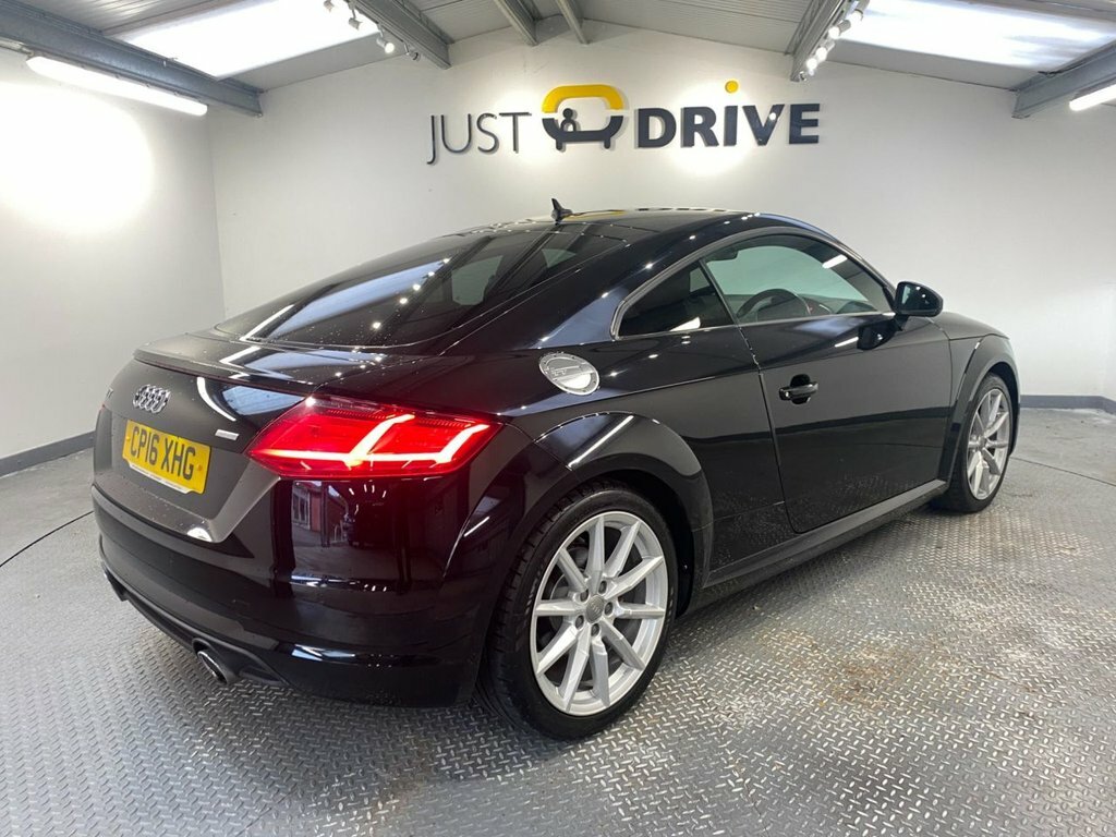 Audi TT 2L Sport Black #5