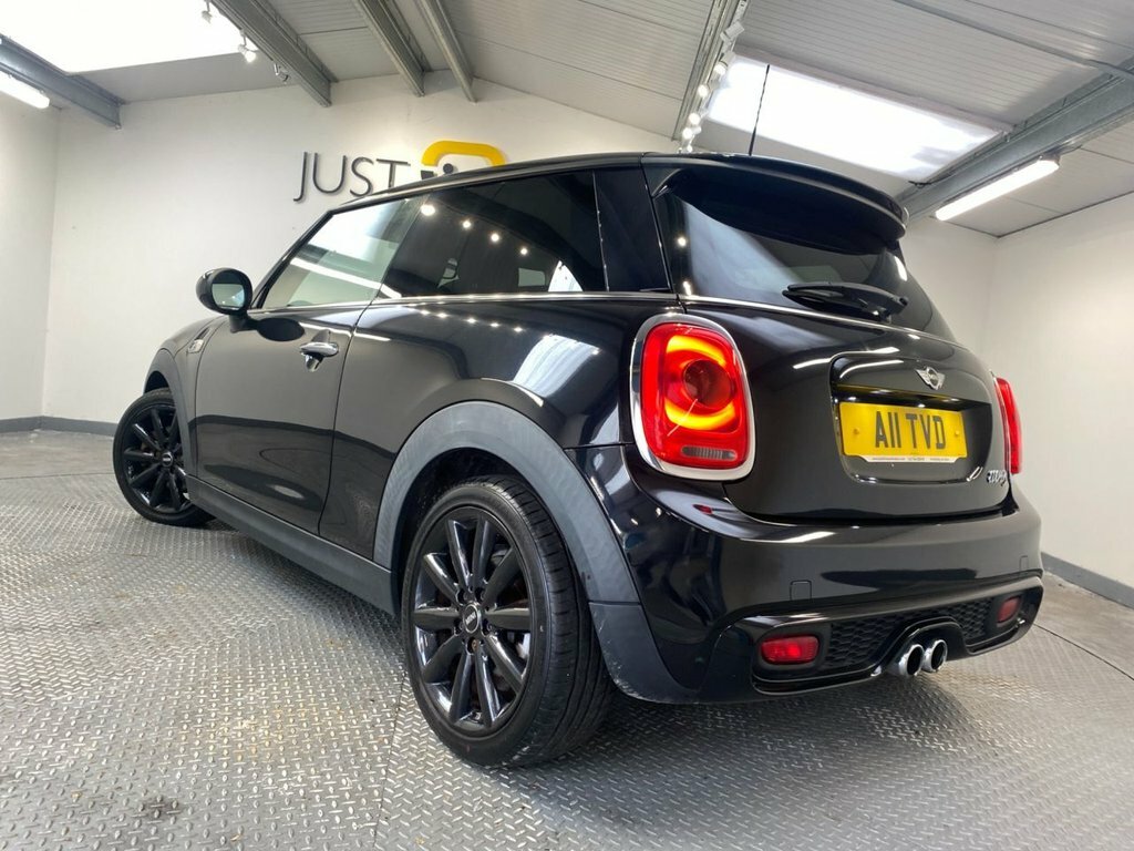 Mini Hatch 5-Door One Silver #31