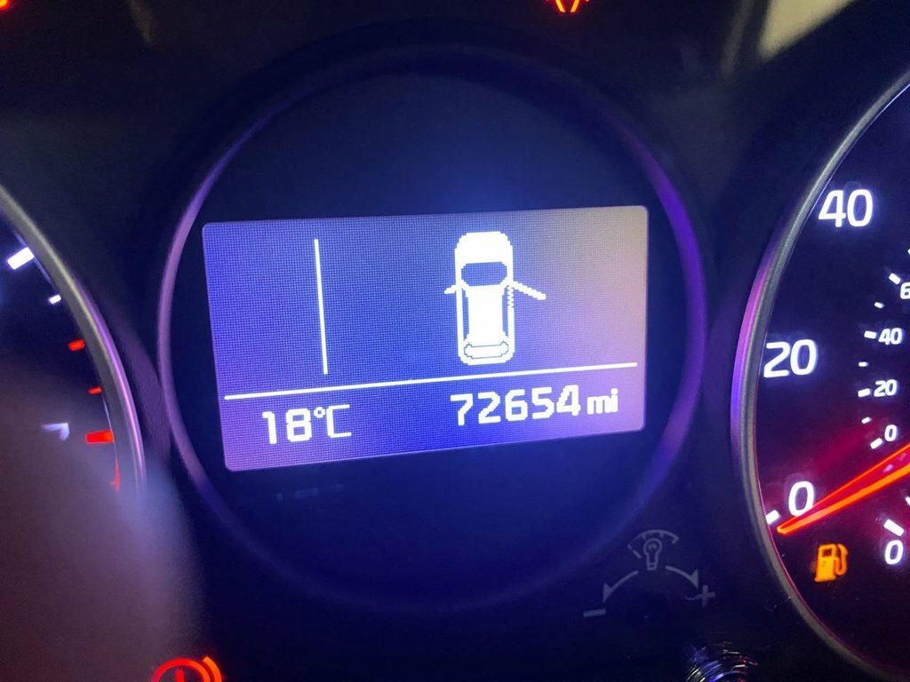 Kia Picanto X-line Black #27
