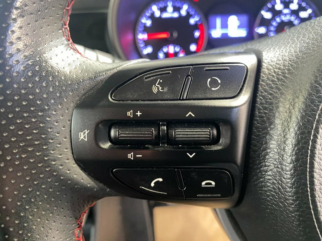 Kia Picanto X-line Black #21