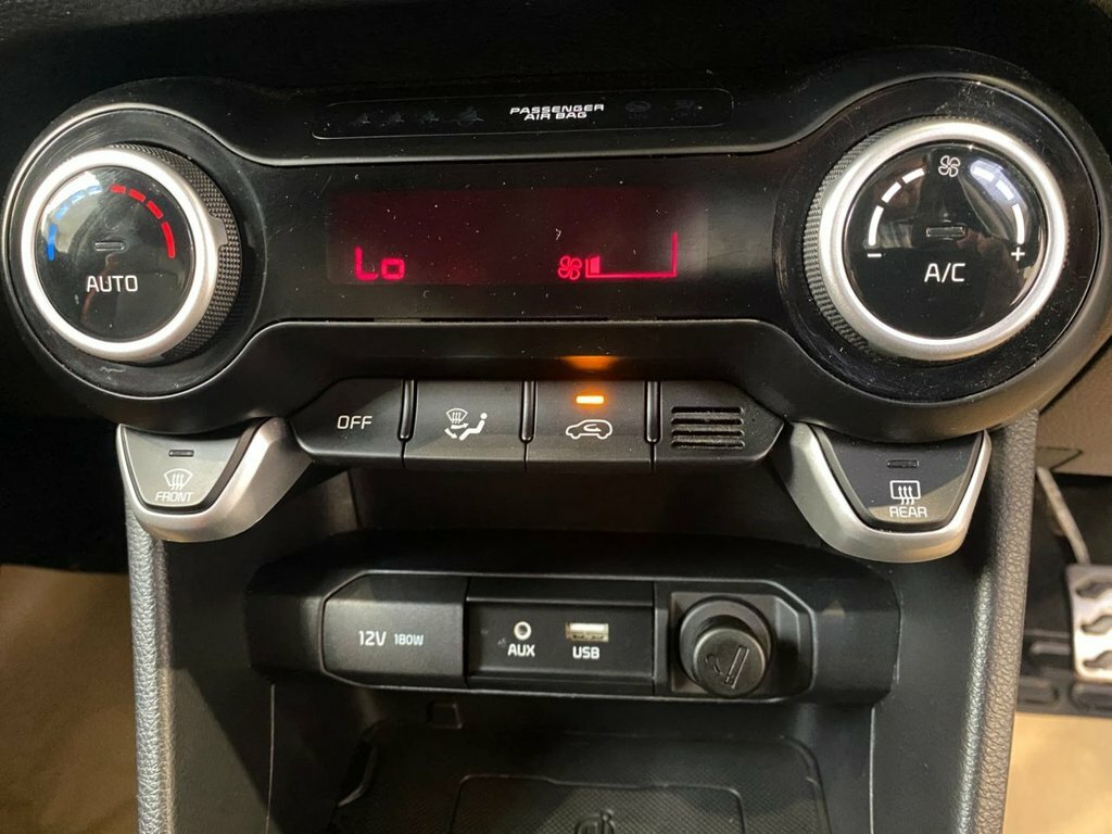 Kia Picanto X-line Black #15