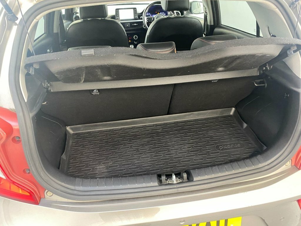 Kia Picanto X-line Black #25