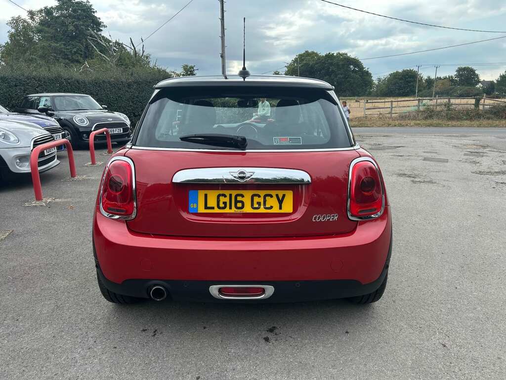 Mini Hatch 1.5 Cooper LG16GCY Red #4