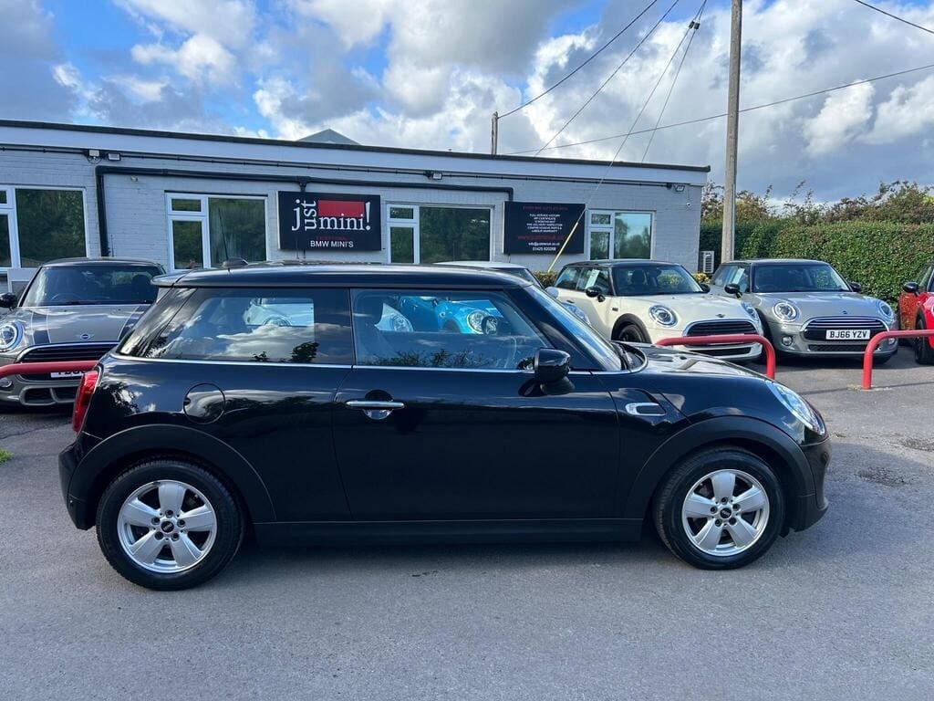 Mini Hatch 1.5 Cooper Classic II Black #2