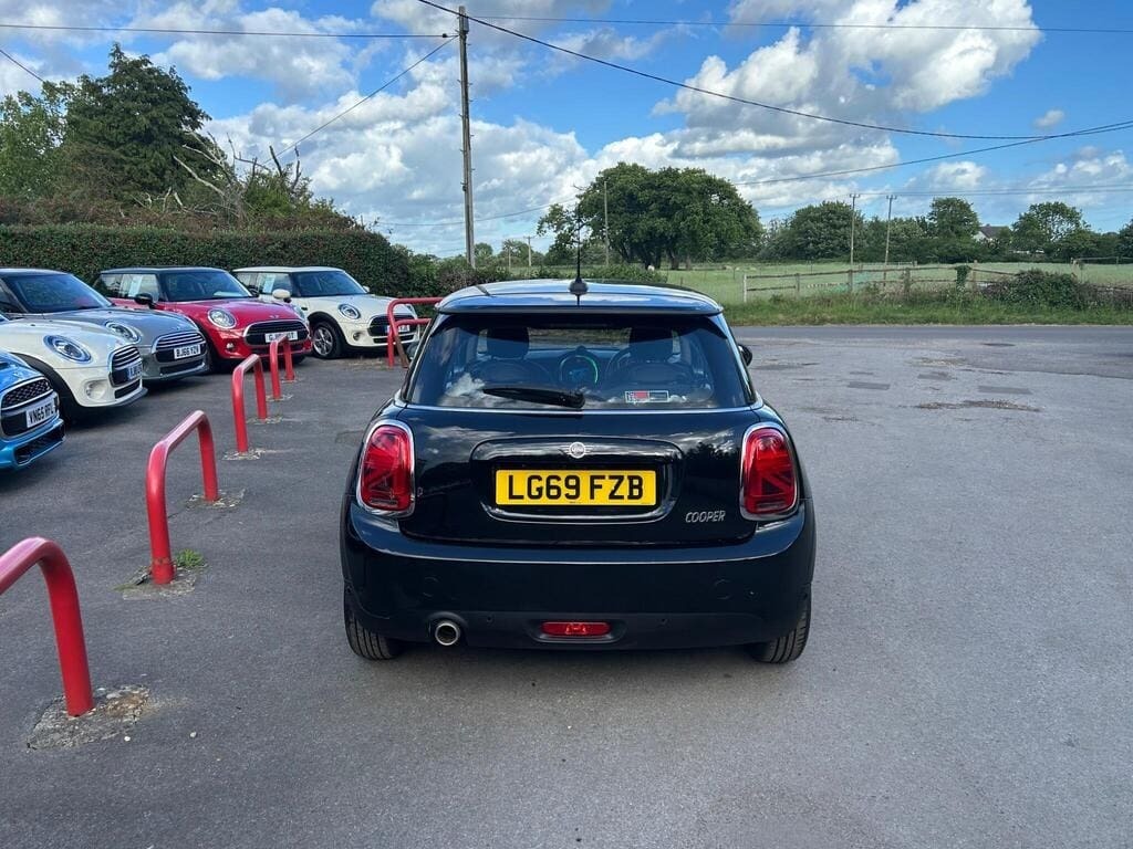Mini Hatch 1.5 Cooper Classic II Black #4