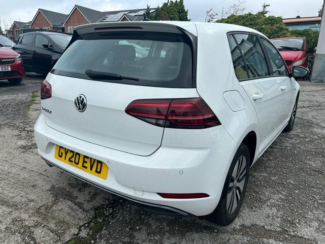 Volkswagen e-Golf 35.8Kwh E-golf White #6