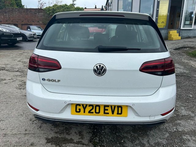 Volkswagen e-Golf 35.8Kwh E-golf White #5
