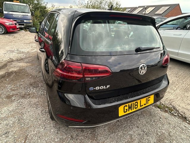 Volkswagen e-Golf 35.8Kwh E-golf Black #4