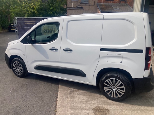 Peugeot Partner Mpv ML20GYO White #3