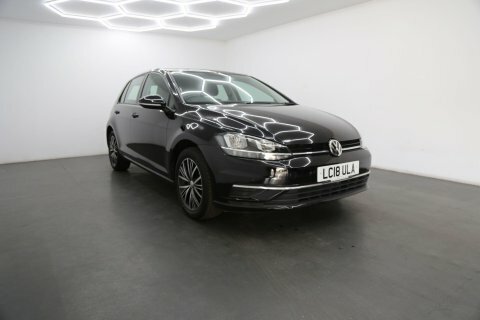 Volkswagen Golf 1.4 Tsi Se LC18ULA Black