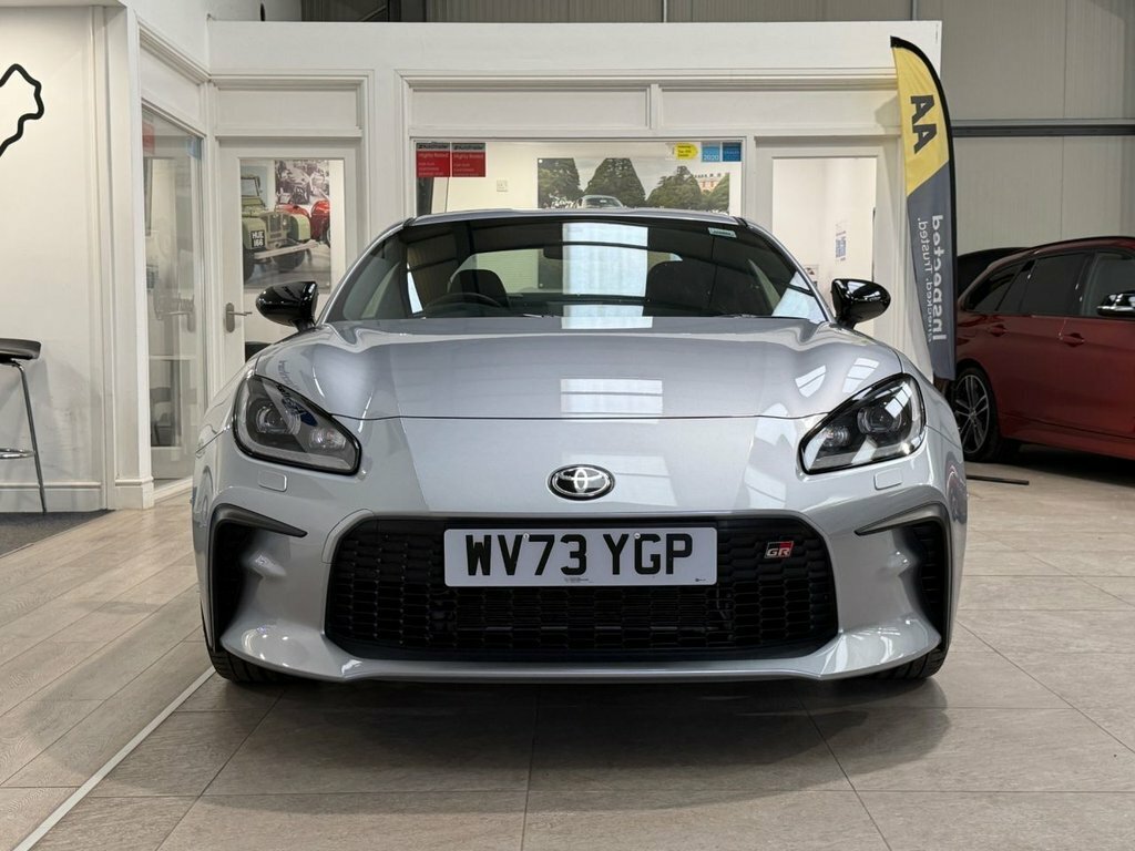 Toyota GR86 Coupe WV73YGP Silver #5
