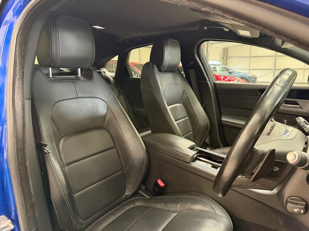 Jaguar XF 2L R-sport Blue #2